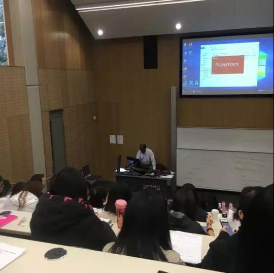 伯明翰大学课堂