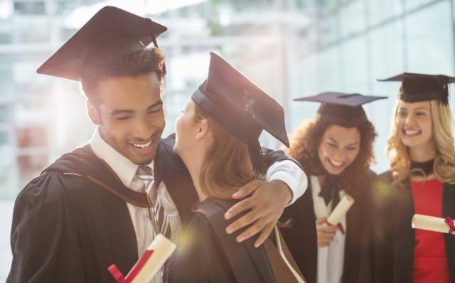 单科通过率95%】最强学霸班诞生啦! -楷博财经